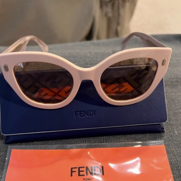 FENDI Peach FF0435/S Cat Eye Mirror FF Logo Monogram Sunglasses